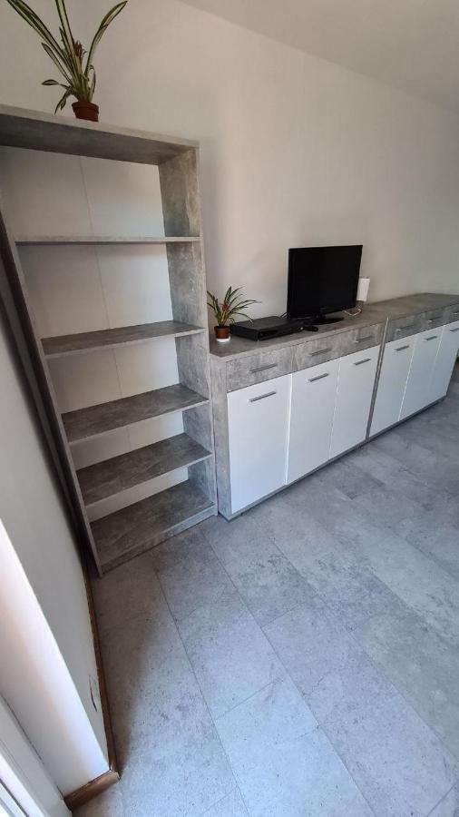 Ferienwohnung mit Balkon in Krumpendorf Exterior foto